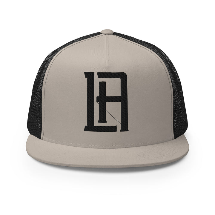 Los Angeles "LA" CLASSIC Five Panel Trucker Cap — front view